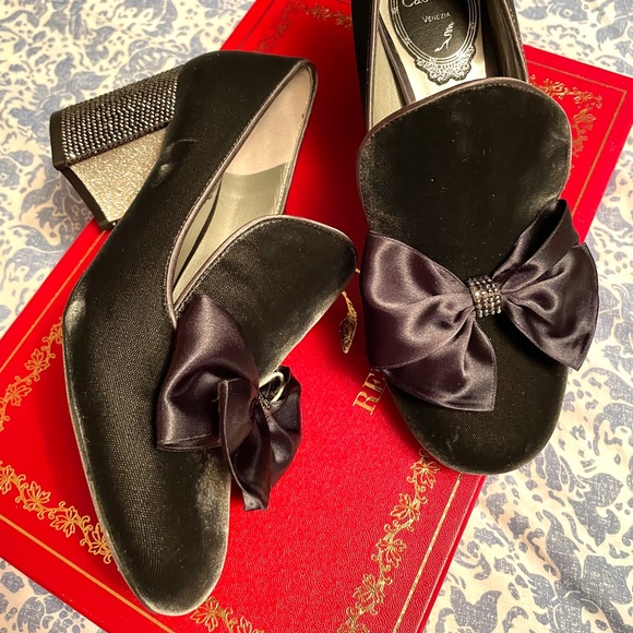 Rene Caovilla Crystal Velvet Shoes - Picture 1 of 6